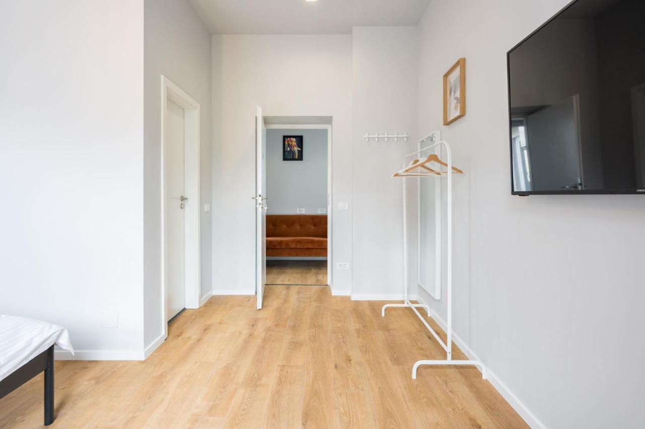 Cute Central Apartments In Villa Bucureşti Eksteriør bilde