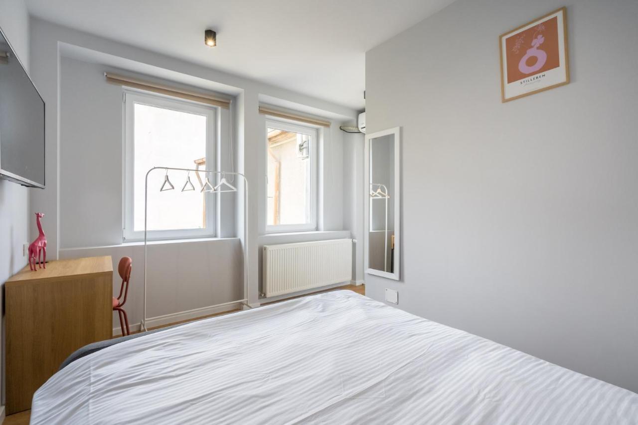 Cute Central Apartments In Villa Bucureşti Eksteriør bilde